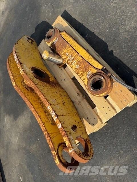 Komatsu BUCKET LINK Κουβάδες
