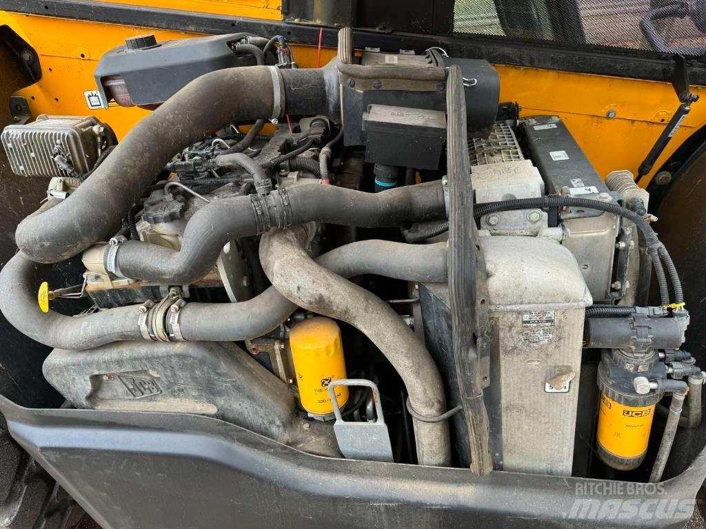 JCB 527-58 Συστήματα τηλεχειρισμού για τη γεωργία