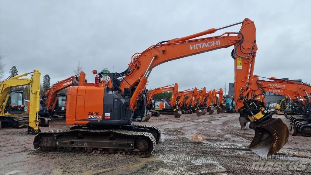 Hitachi ZX225USLC-6 Εκσκαφείς με ερπύστριες