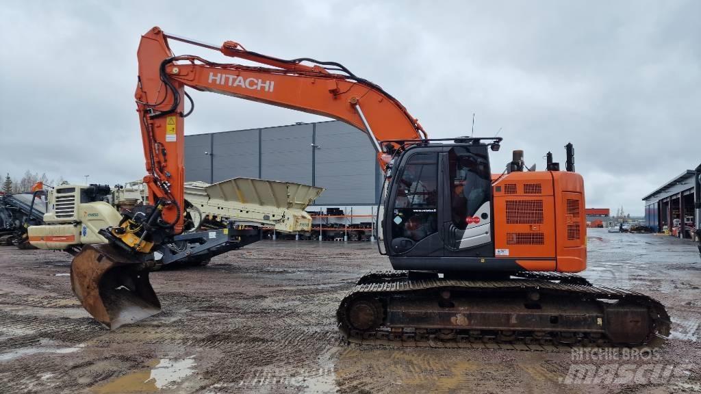 Hitachi ZX225USLC-6 Εκσκαφείς με ερπύστριες