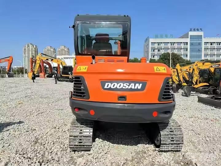 Doosan DX60-9C Εκσκαφείς με ερπύστριες