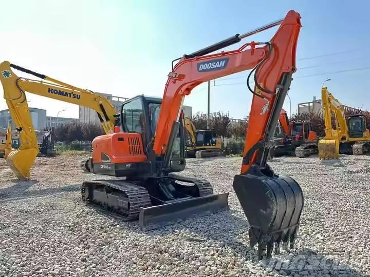 Doosan DX60-9C Εκσκαφείς με ερπύστριες