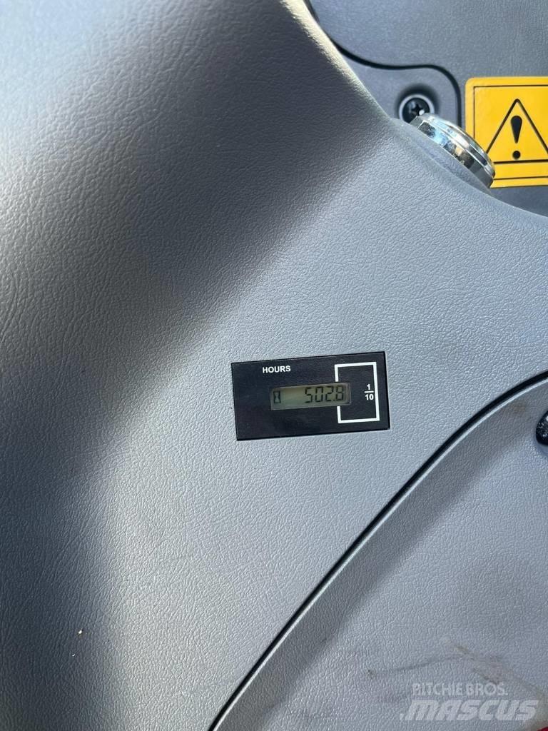 Hyundai HW 65 A Εκσκαφείς με τροχούς - λάστιχα