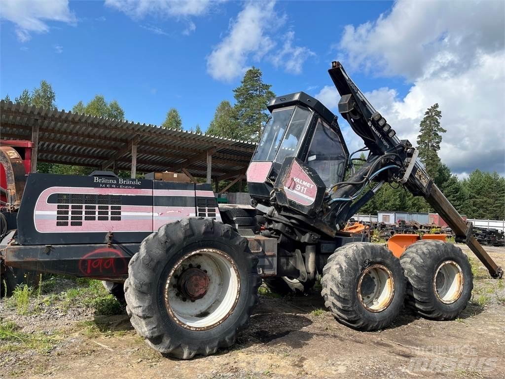 Valmet 911 Θεριζοαλωνιστικές μηχανές