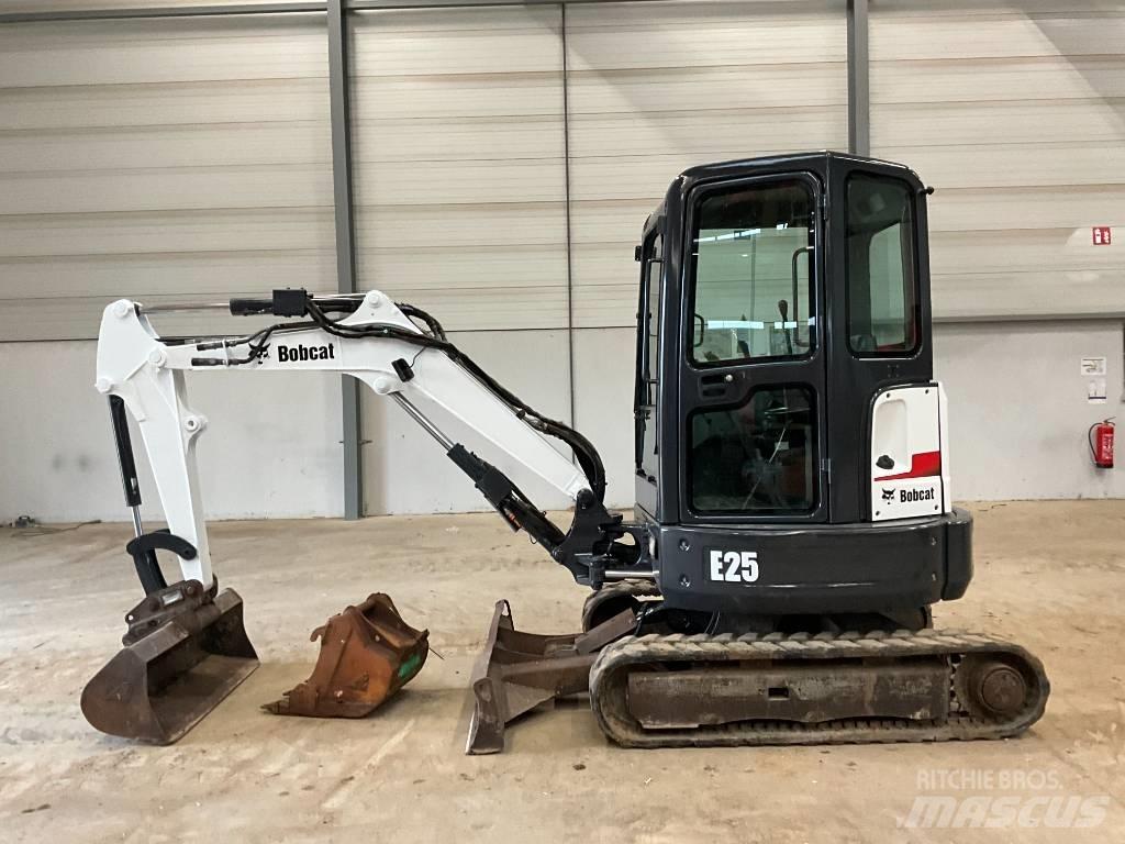 Bobcat E 25 Εκσκαφάκι (διαβολάκι) < 7t