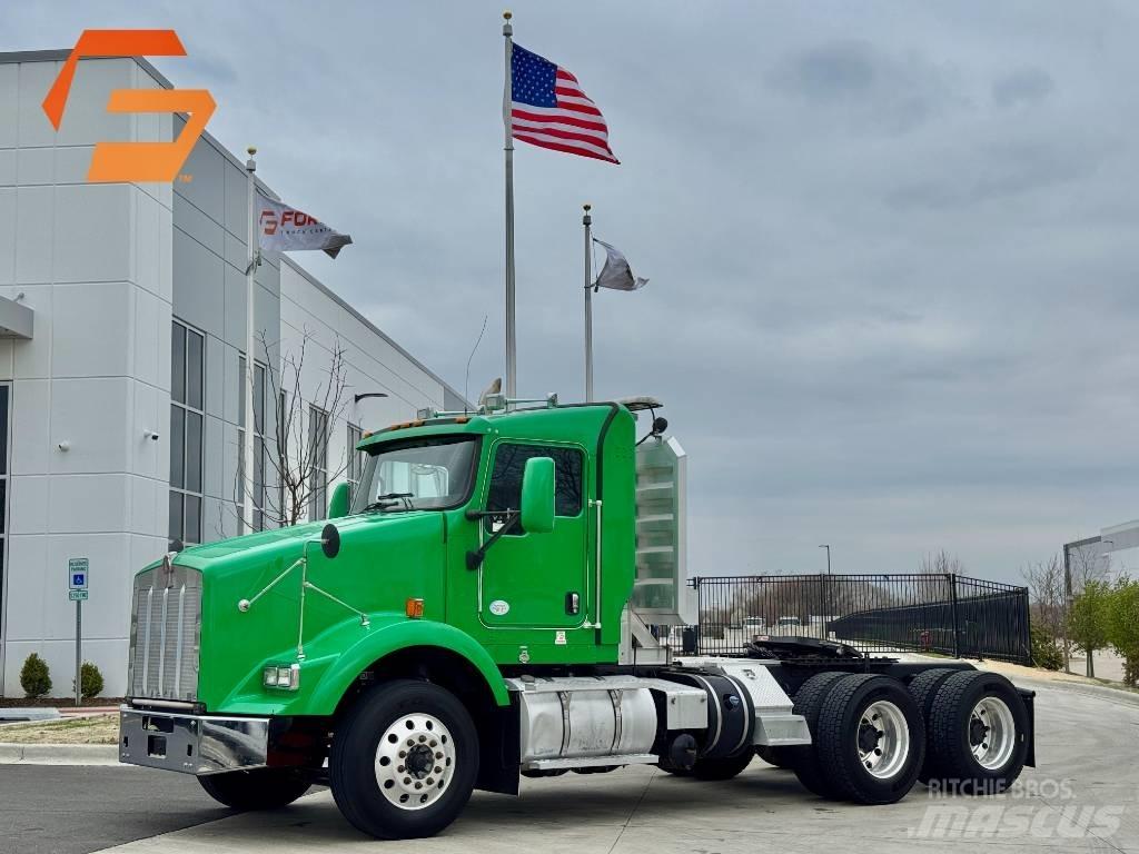 Kenworth T800 Τράκτορες