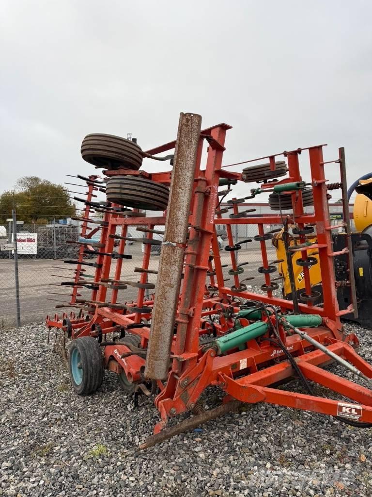 Kverneland TTA7 Harv Σβάρνες