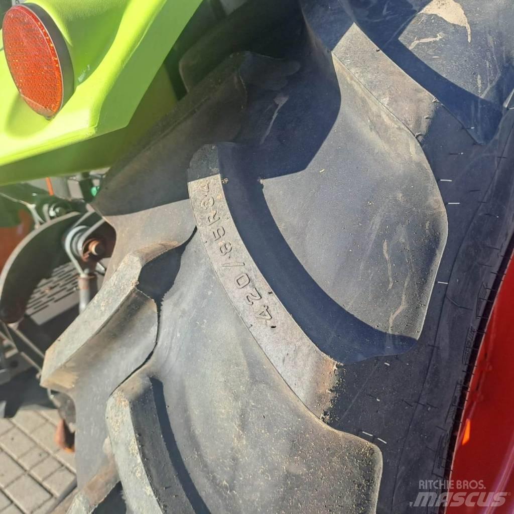 CLAAS Axos 330 Τρακτέρ