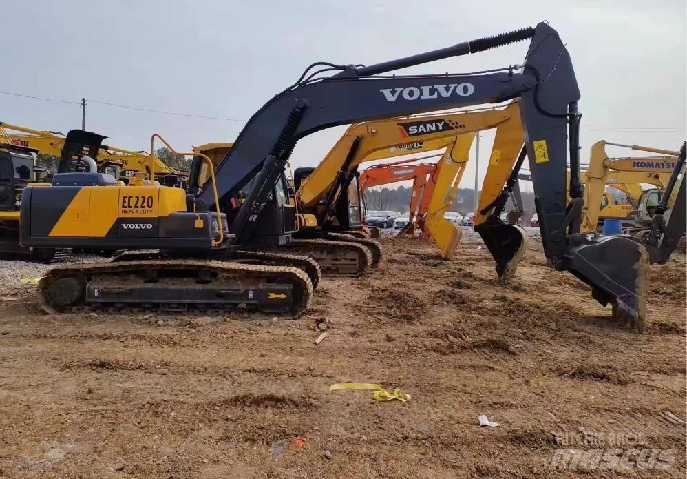 Volvo EC 220 Εκσκαφείς με ερπύστριες