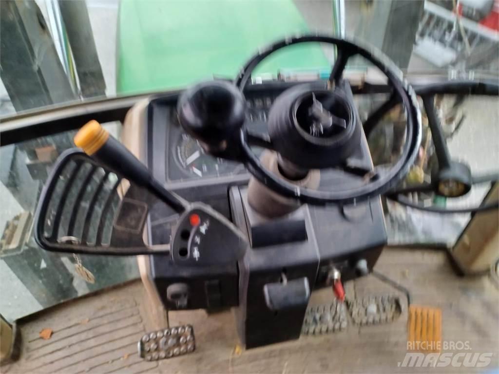 John Deere 6110SE Τρακτέρ δασοπονίας