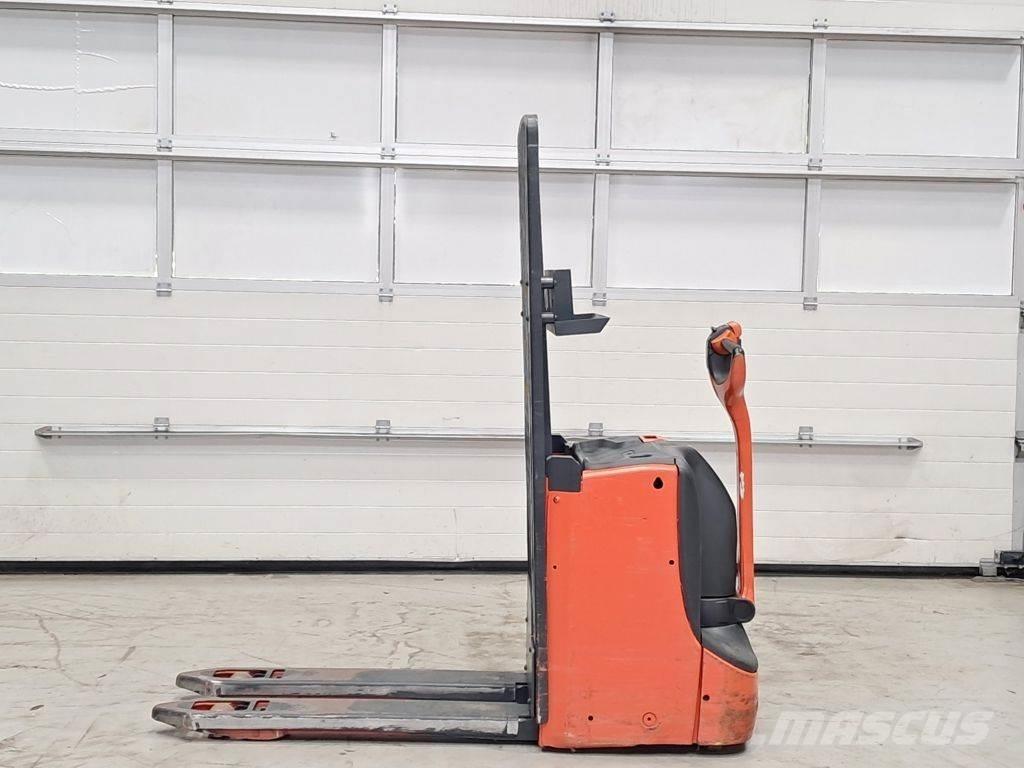 Linde T16L Χειροκίνητο περονοφόρο ανυψωτικό