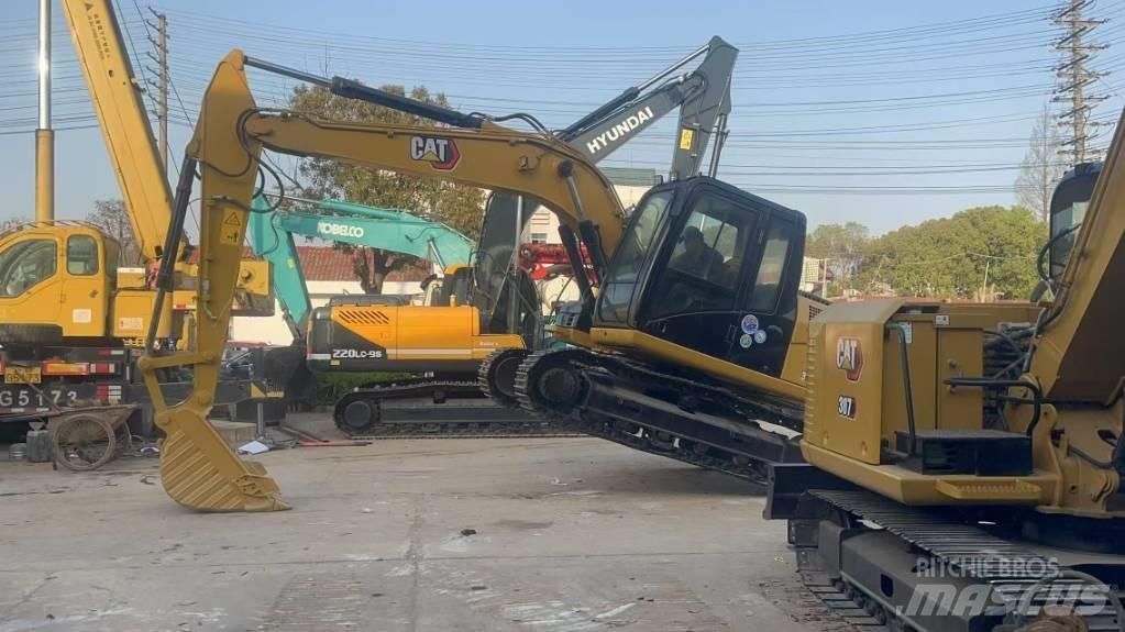 CAT 313 D Εκσκαφείς με ερπύστριες