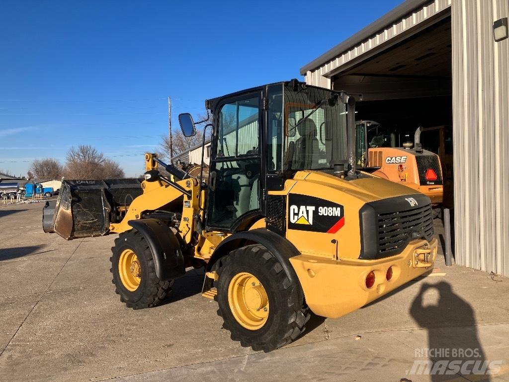 CAT 908m Φορτωτές με λάστιχα (Τροχοφόροι)