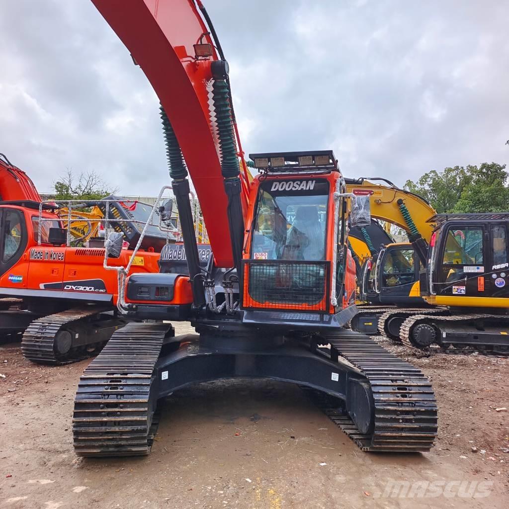 Doosan DX 300LC-9C Εκσκαφείς με ερπύστριες