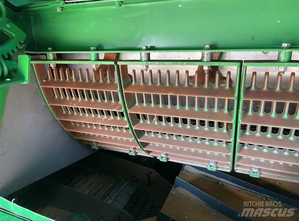 John Deere S 680 Θεριζοαλωνιστικές μηχανές