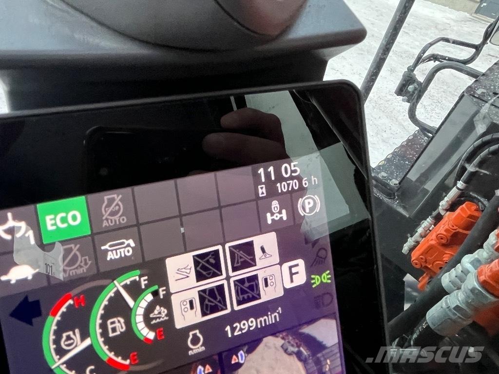 Hitachi ZX 135 W-7 Εκσκαφείς με τροχούς - λάστιχα