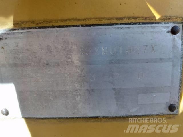 CAT 320 Εκσκαφείς με ερπύστριες