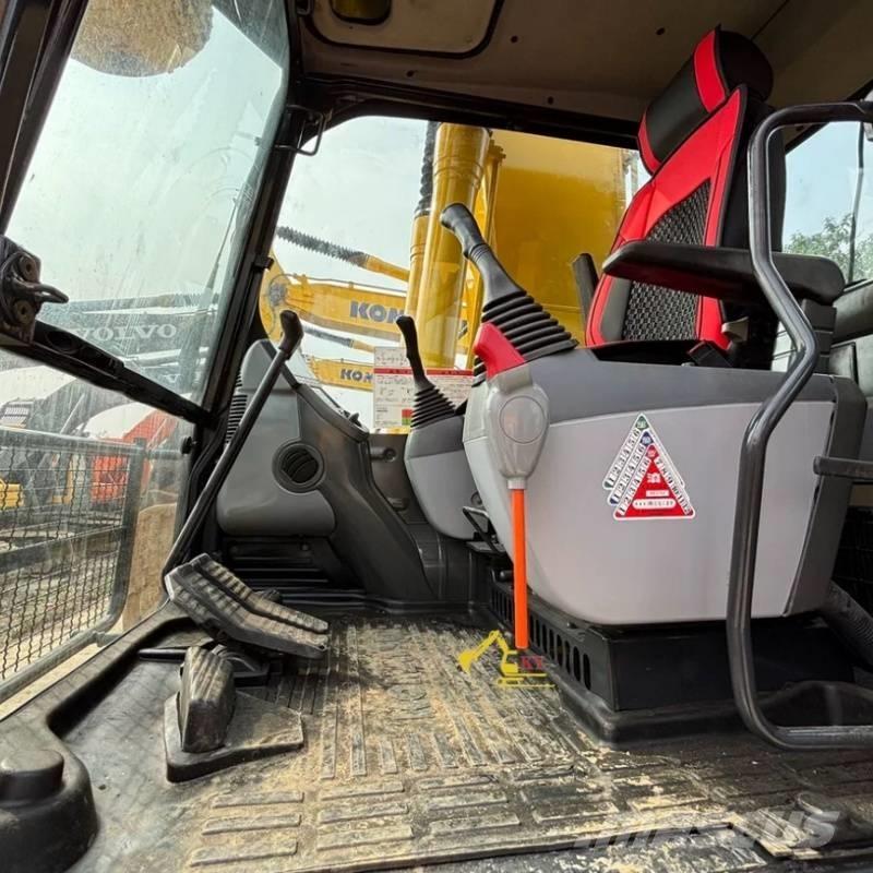 Komatsu PC 220-8 Εκσκαφείς με ερπύστριες