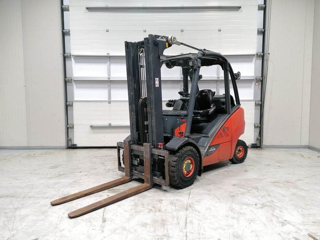 Linde H30T-02 Περονοφόρα ανυψωτικά κλαρκ με φυσικό αέριο LPG