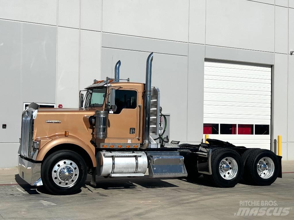 Kenworth W 900 Τράκτορες