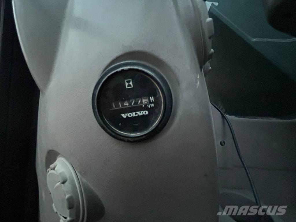 Volvo ECR 235 Εκσκαφείς με ερπύστριες