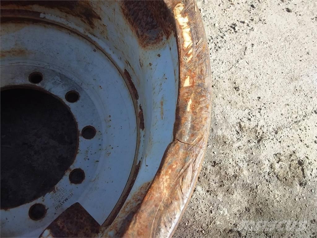 Valmet 890 20x26,5 Ελαστικά και ζάντες