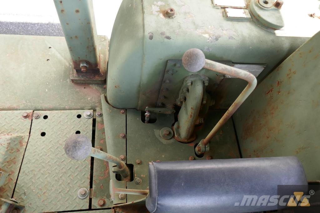 CAT D7F Ex-army Μπουλντόζες με ερπύστριες