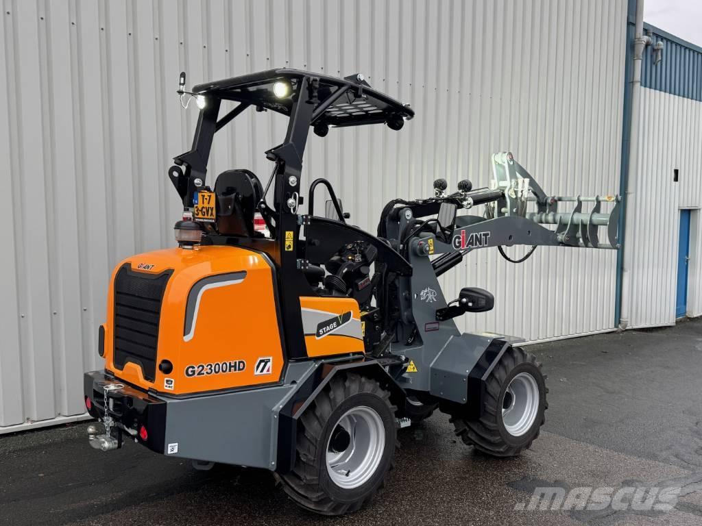 GiANT G 2300 HD Φορτωτές με λάστιχα (Τροχοφόροι)