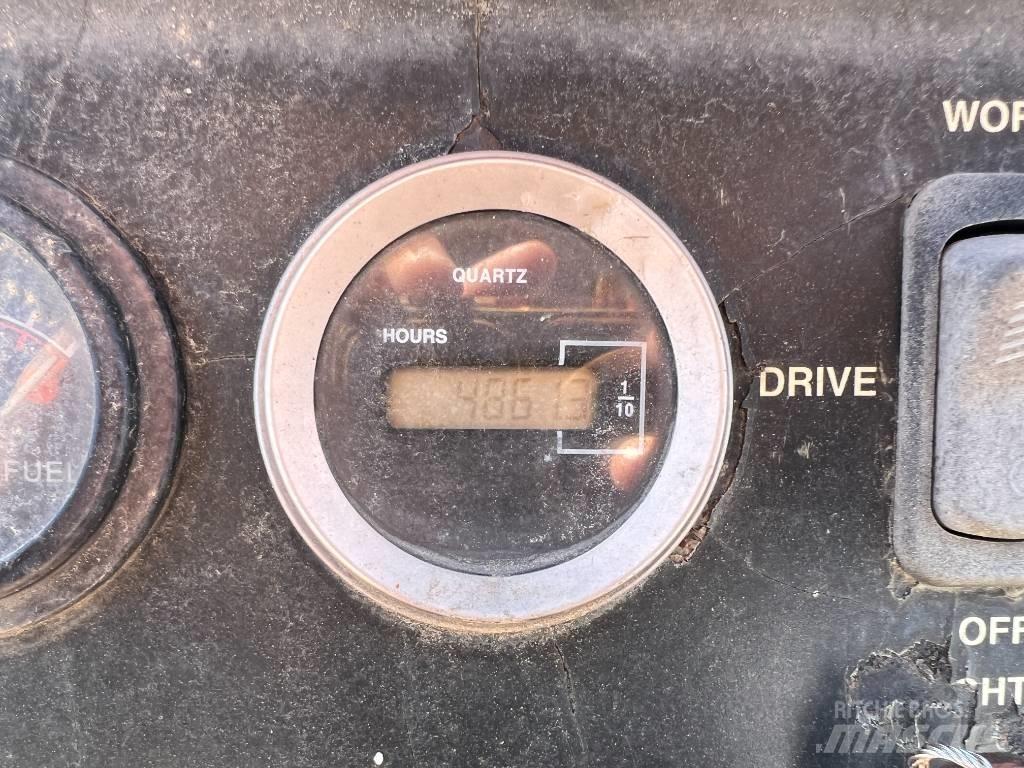John Deere 210LE Εμπρόσθιοι φορτωτές και σκαπτικά