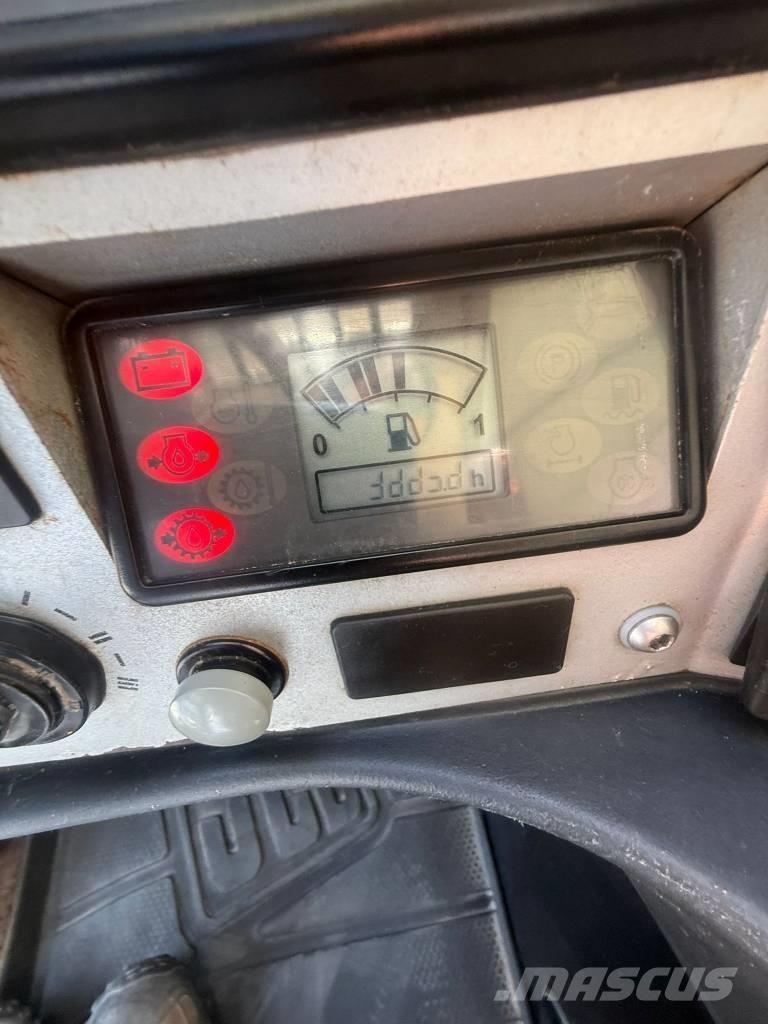 JCB 527-55 Συστήματα τηλεχειρισμού για τη γεωργία