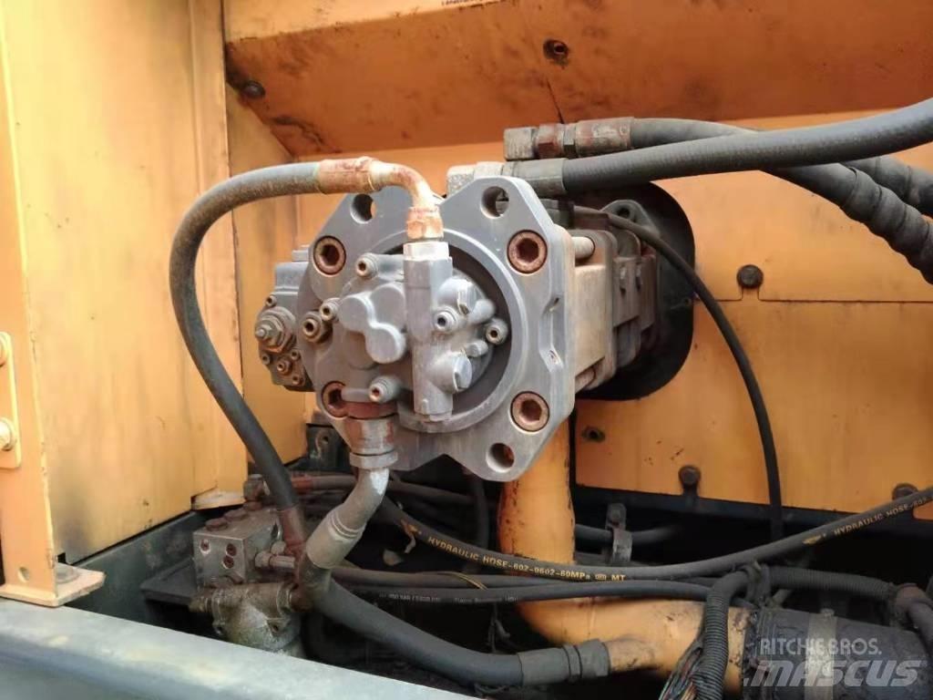 Hyundai R215-9T Εκσκαφείς με τροχούς - λάστιχα