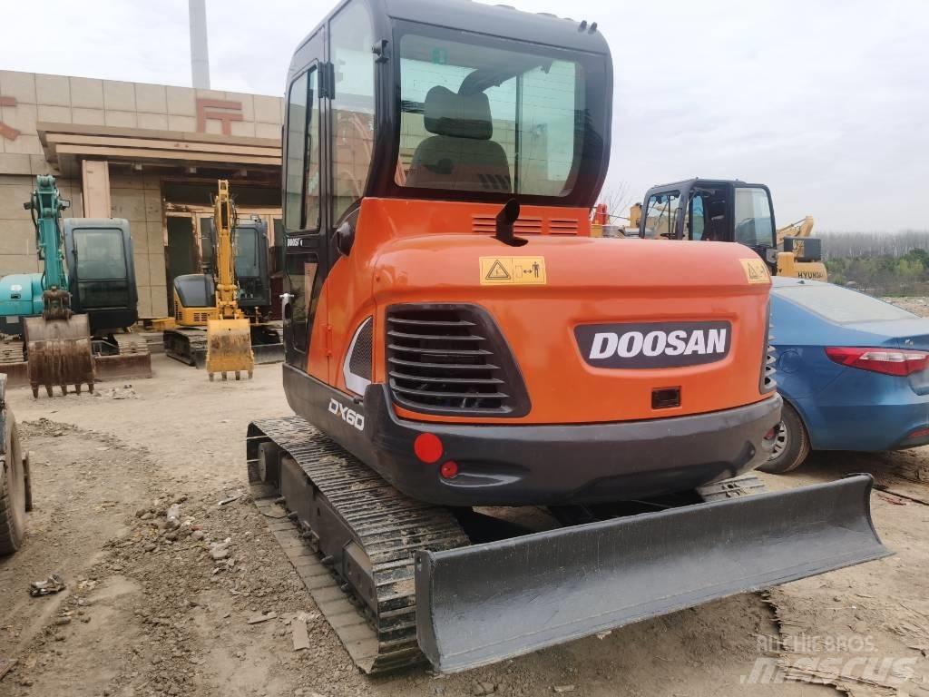 Doosan DX 60 Εκσκαφάκι (διαβολάκι) < 7t