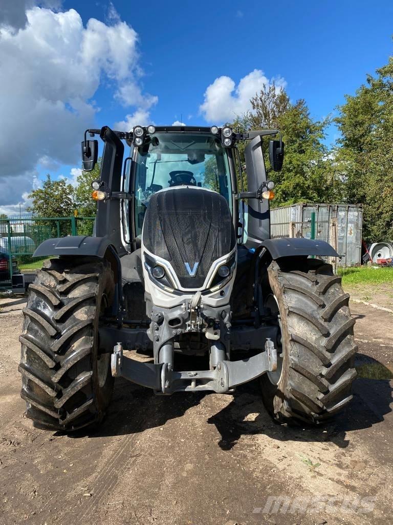 Valtra T 235 Τρακτέρ