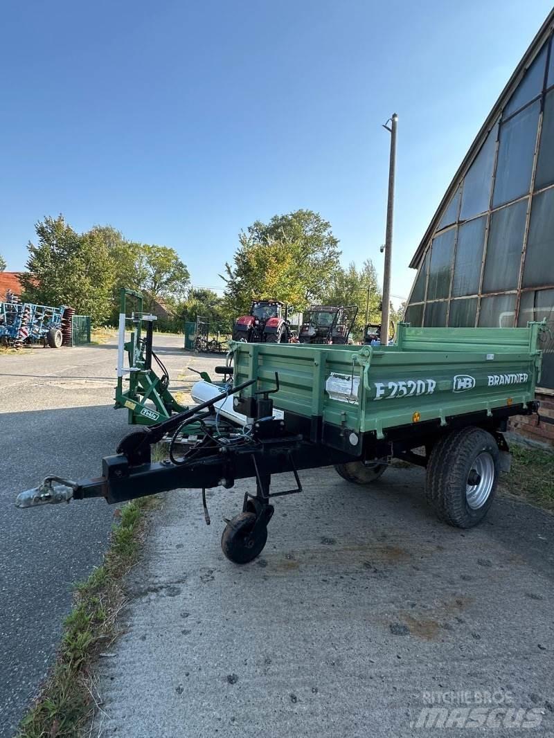 Brantner E 2520 Ρυμούλκες δεμάτων