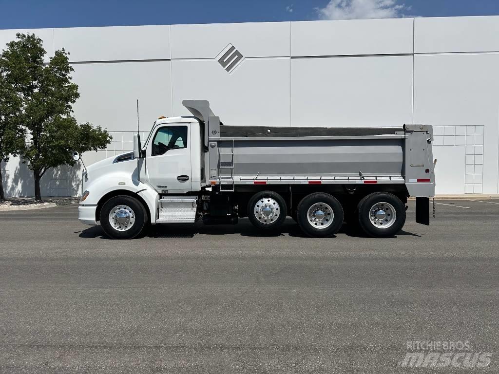 Kenworth T 680 Φορτηγά Ανατροπή