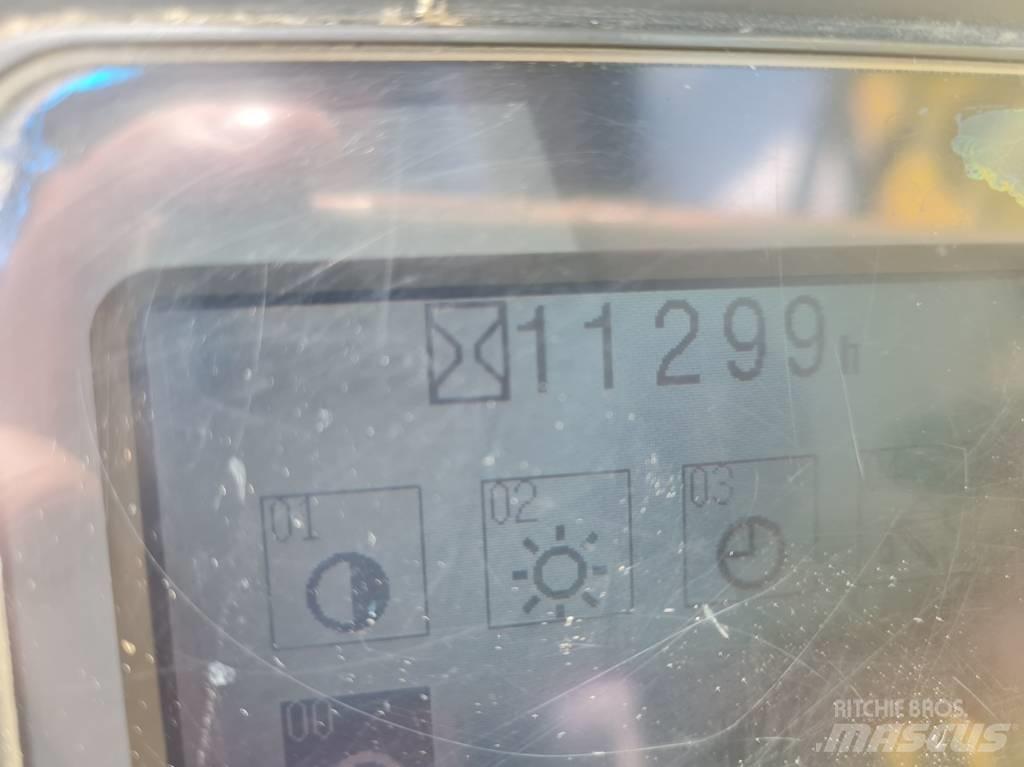 Komatsu PW 140-7 Εκσκαφείς με τροχούς - λάστιχα