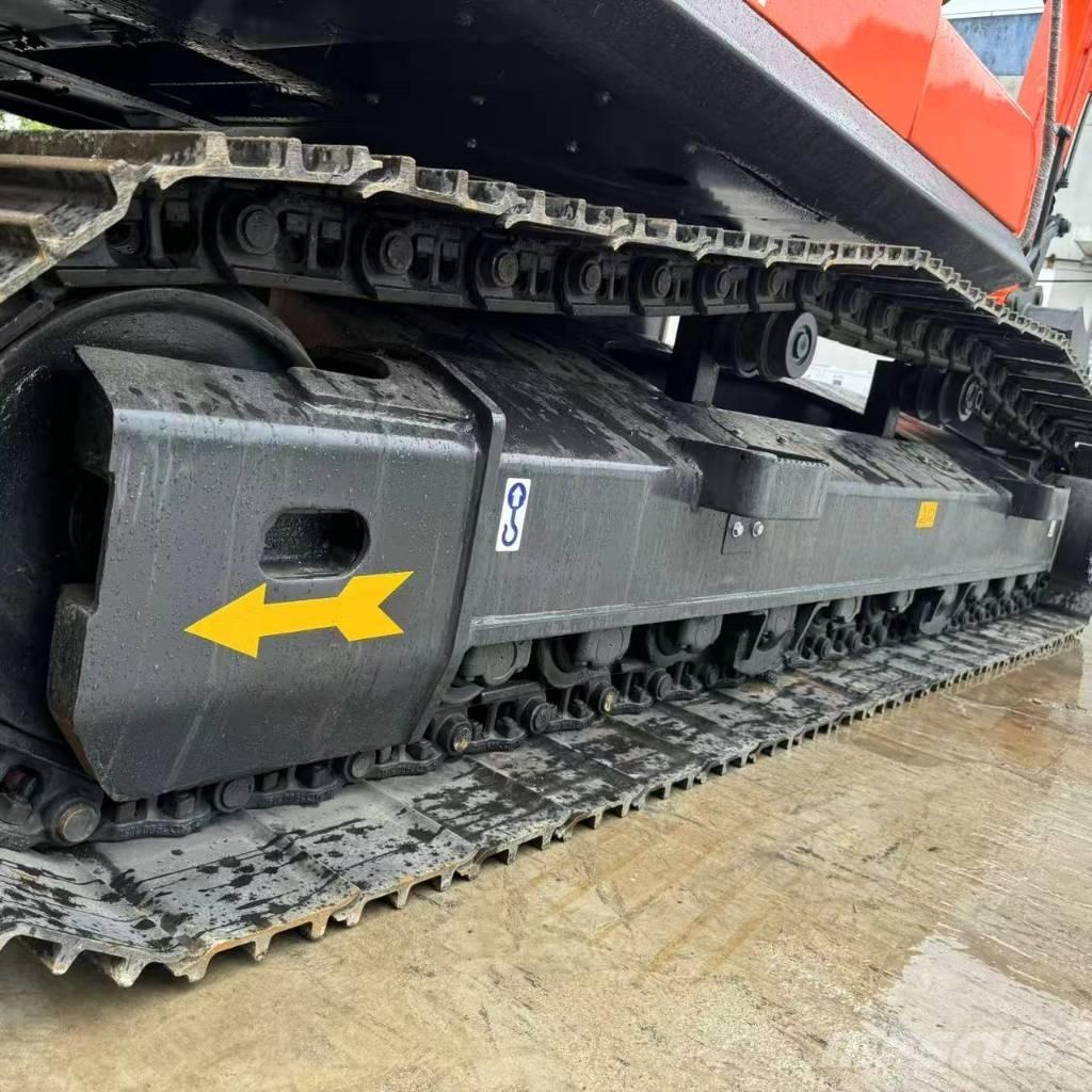 Doosan DX 225 LCA Εκσκαφείς με ερπύστριες
