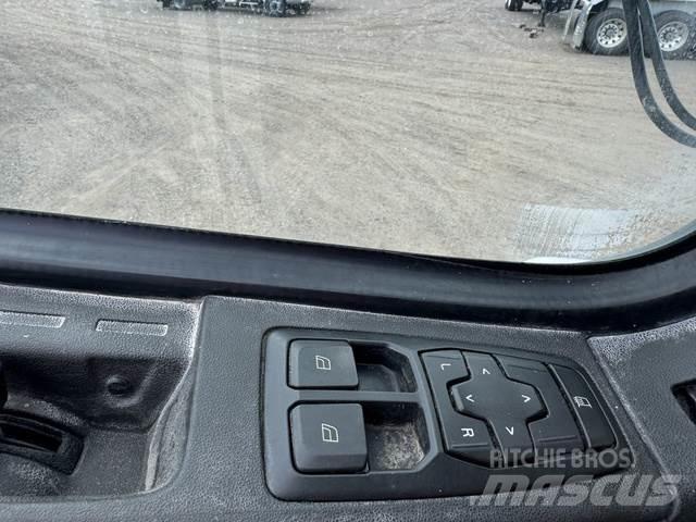 Volvo VHD Άλλα Vans