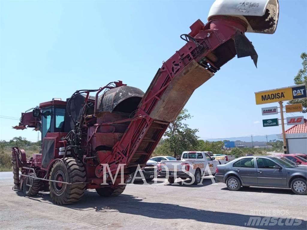 CASE A7000 Θεριζοαλωνιστικές μηχανές