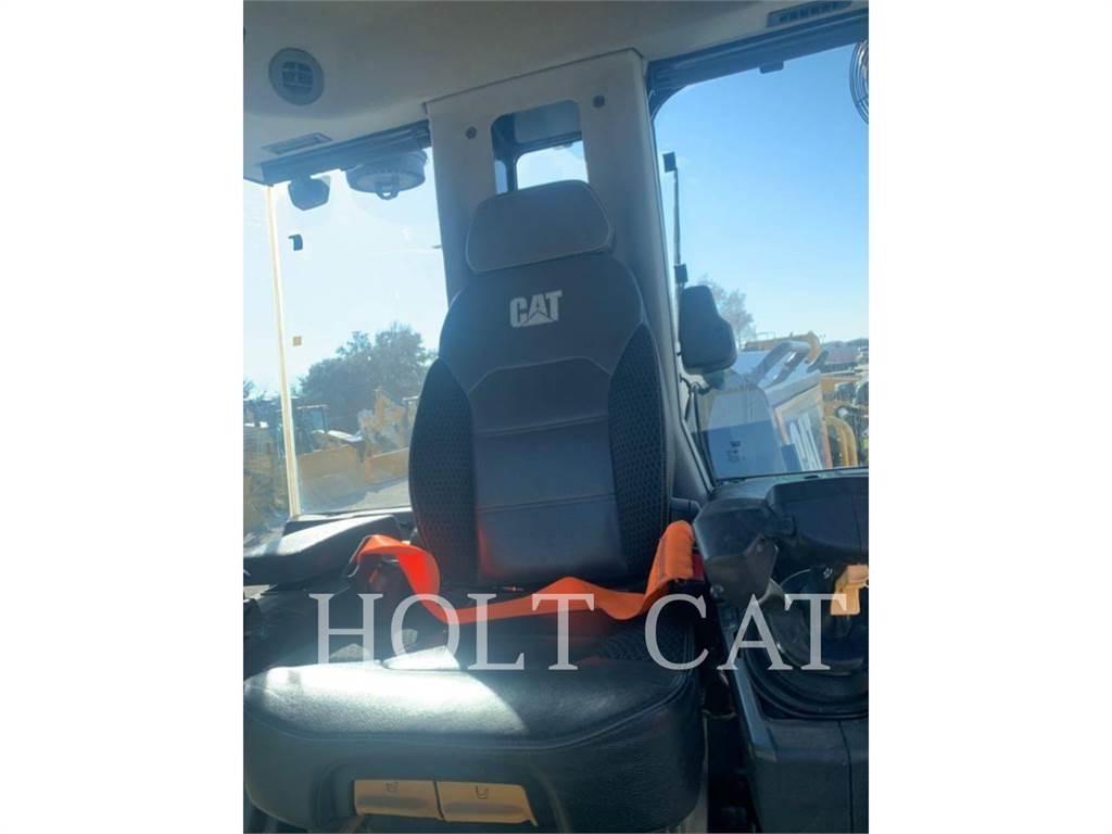 CAT 120AWD JOY Γκρέιντερς