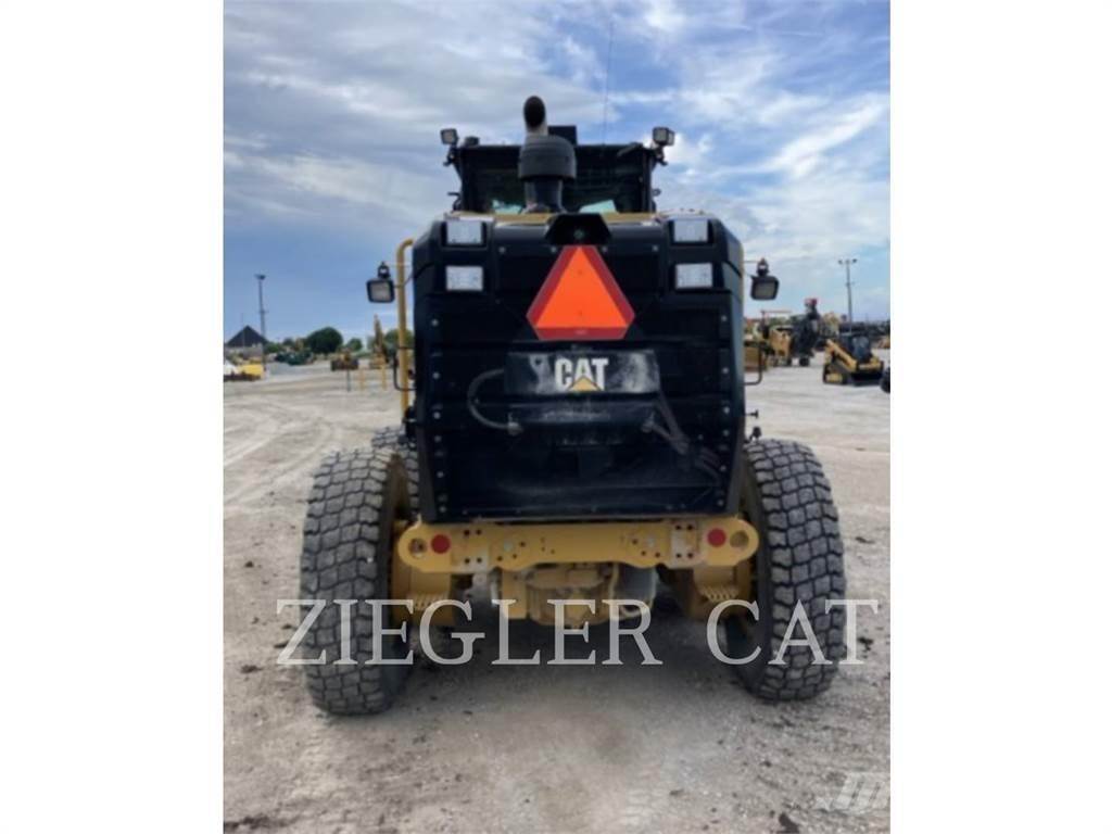 CAT 12M2 Γκρέιντερς
