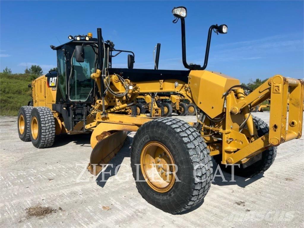 CAT 12M2 Γκρέιντερς