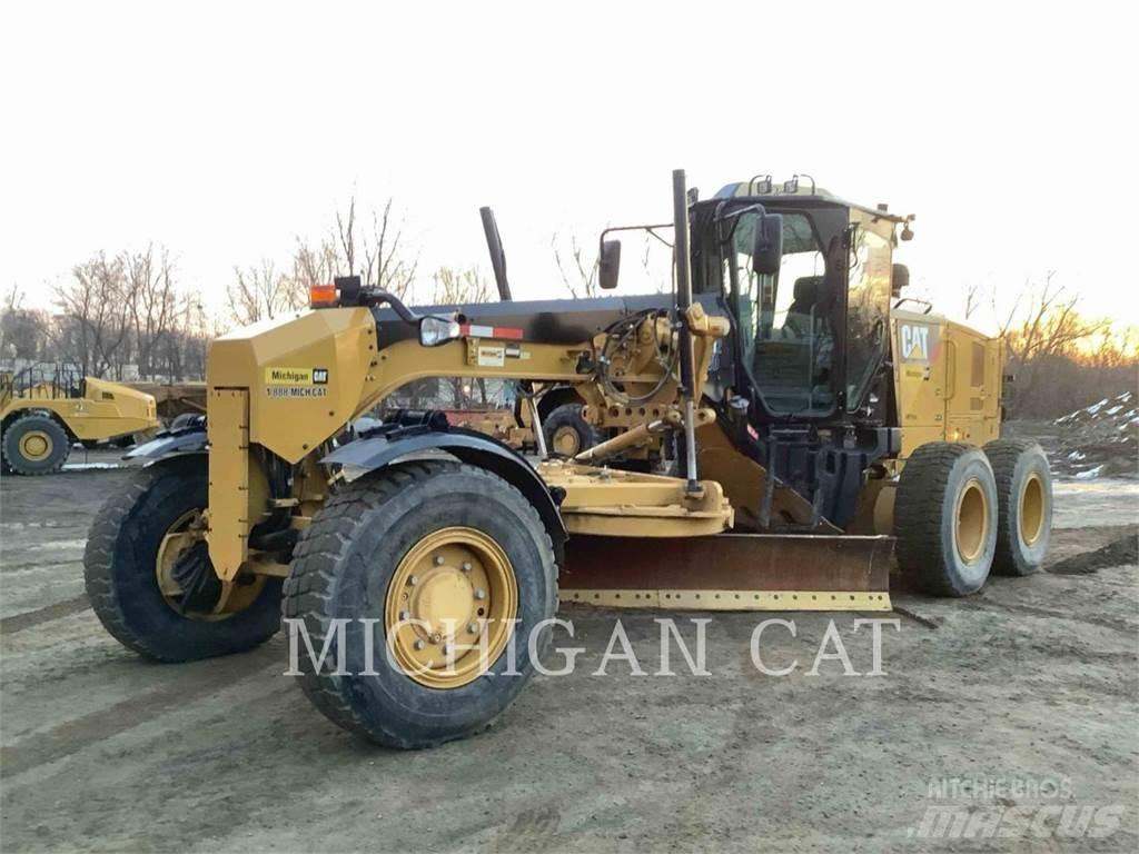 CAT 12M2 AWD Γκρέιντερς