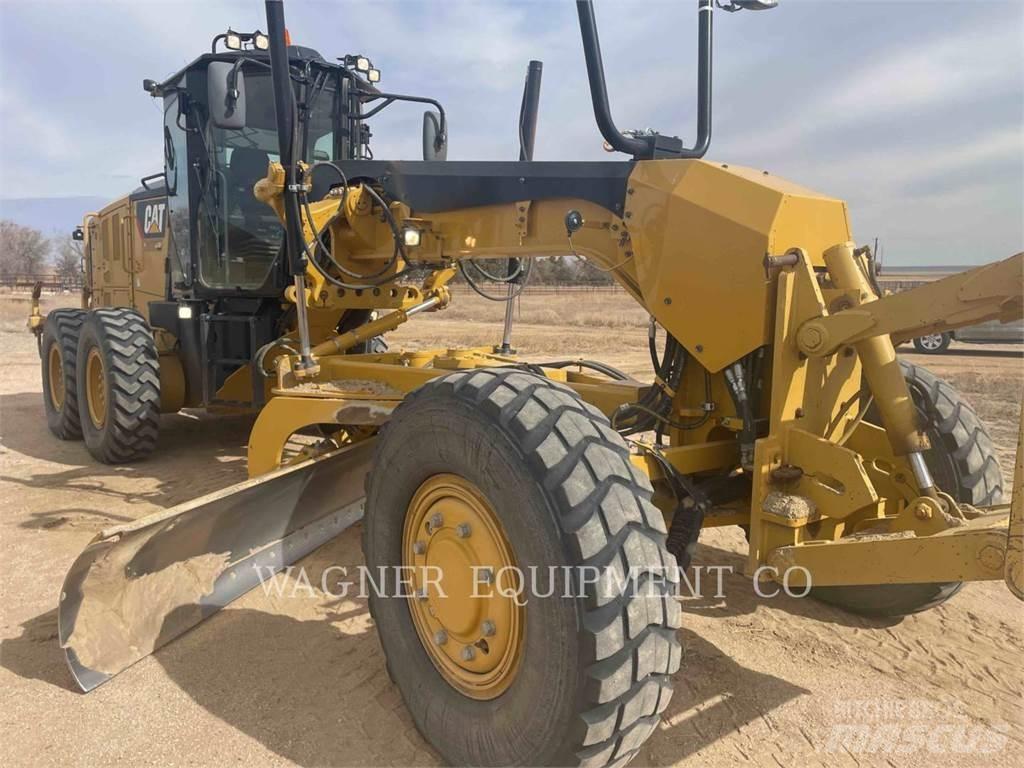 CAT 12M3 AWD Γκρέιντερς