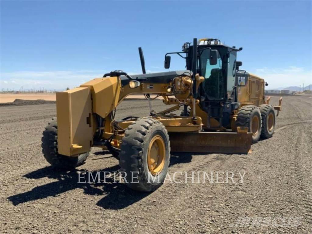 CAT 12M3 AWD Γκρέιντερς