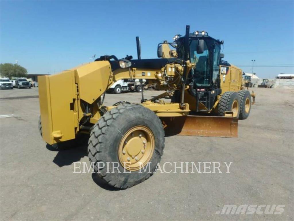 CAT 12M3 AWD Γκρέιντερς