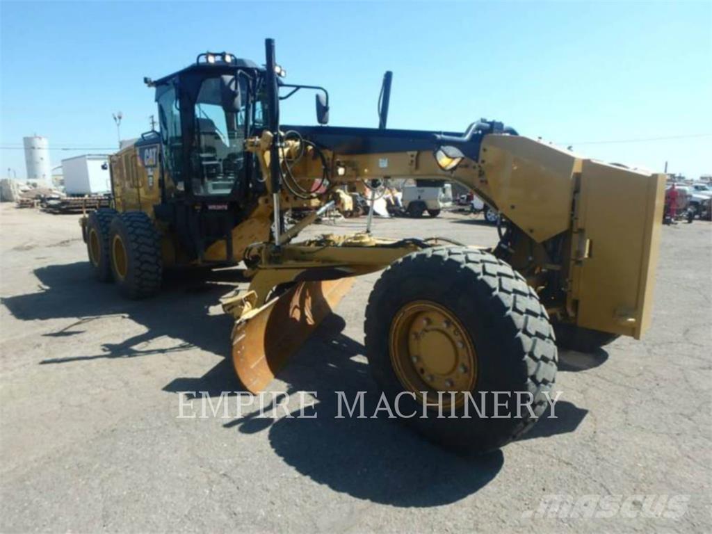 CAT 12M3 AWD Γκρέιντερς