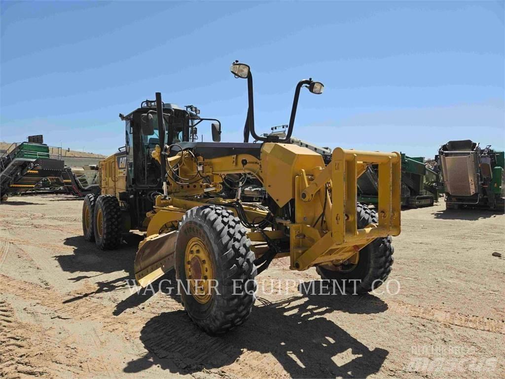 CAT 12M3 AWD Γκρέιντερς