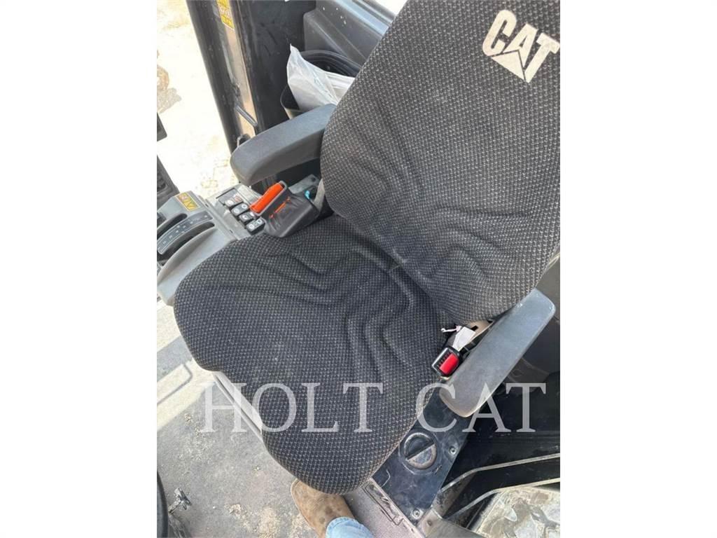 CAT 140 AWD Γκρέιντερς