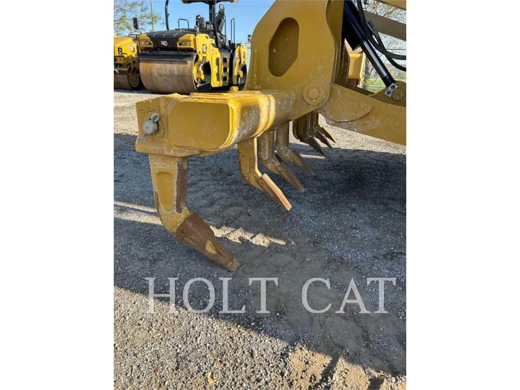 CAT 140 AWD Γκρέιντερς